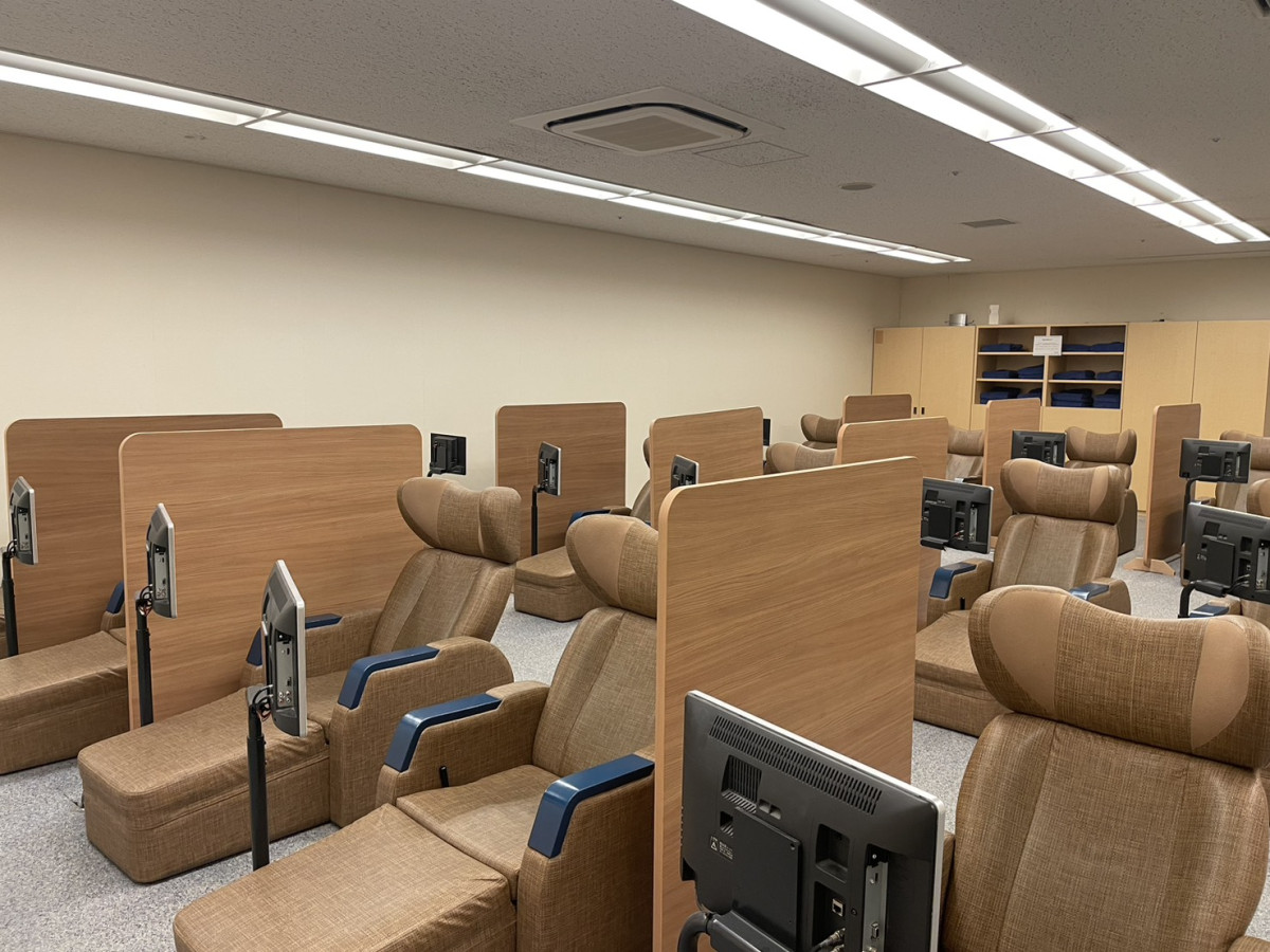 男女共用のリラックスルーム「ねころび」